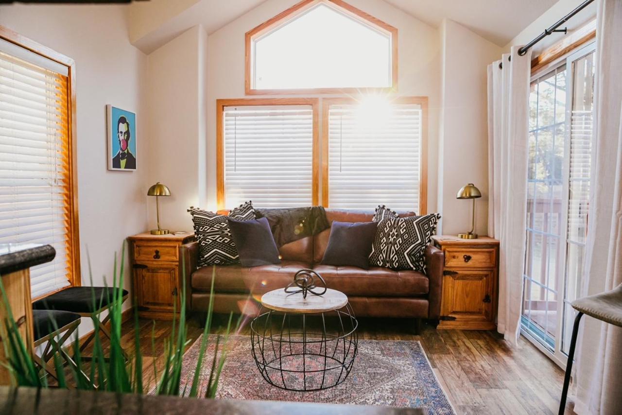 The Bison Cabin - The Cabins At Rim Rock Austin Bagian luar foto
